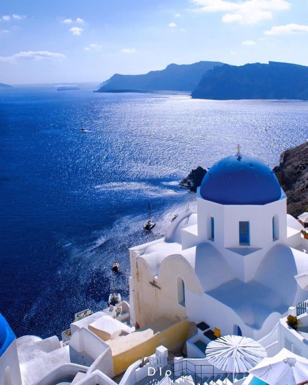 Aegean Blue Santorini 1 *